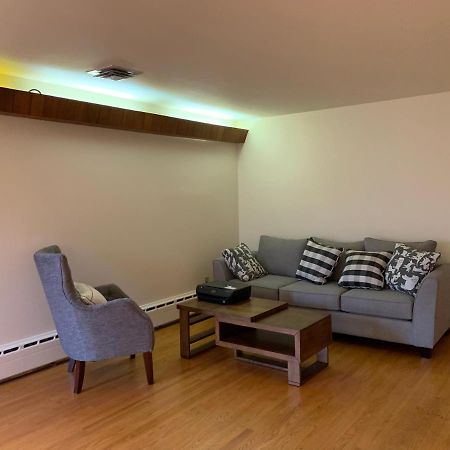 #2 Cozy Queen Size Bedroom @New Brunswick Nj Downtown Bagian luar foto